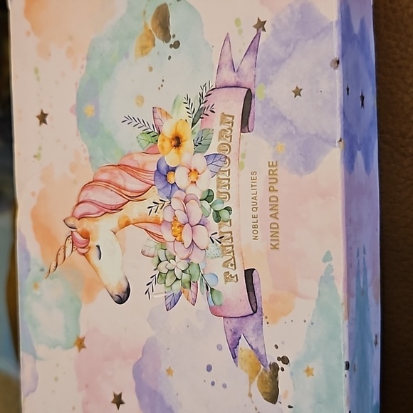 3/$30 FANNY UNICORN Green Baby Teeth Holder Case - Picture 4 of 7